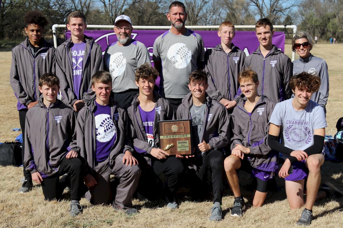 The Southeast of Saline boys are the 3A State Cross Country Champions. (Photo: Jessica Sprecker)