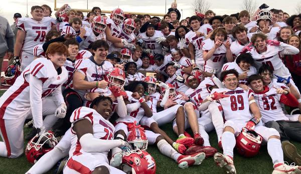 Bishop Miege won a state best 11th state title in program history last fall and appear poised to repeat again this fall. (Photo: Isaac Deer)