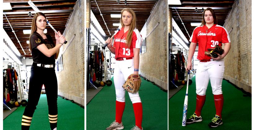 From left: Macie Eck, Jocelyn Buck and Brooke McCorkle started off their senior seasons with a bang. (Photos by Everett Royer, KSportsImages.com)