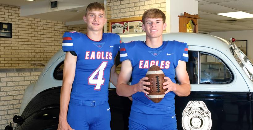 Garrett Maltbie (right) is pictured with teammate Jett Vincent at last summer's Kansas Pregame cover shoot. (Photo: Joey Bahr Photography)