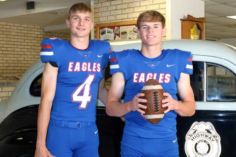 Jett Vincent (left) is pictured with teammate Garrett Maltbie at last summer's Kansas Pregame cover shoot. (Photo: Joey Bahr Photography)